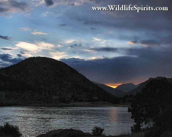 Click Picture to send as an  E-PostCard 50k 550x440